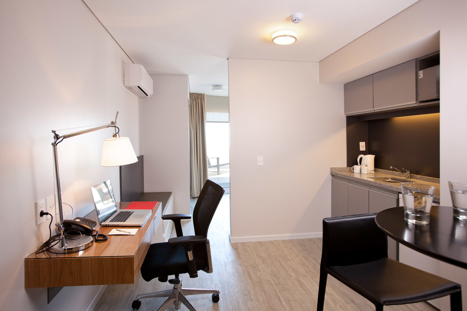 Regency Rambla Design Apart Hotel モンテビデオ エクステリア 写真
